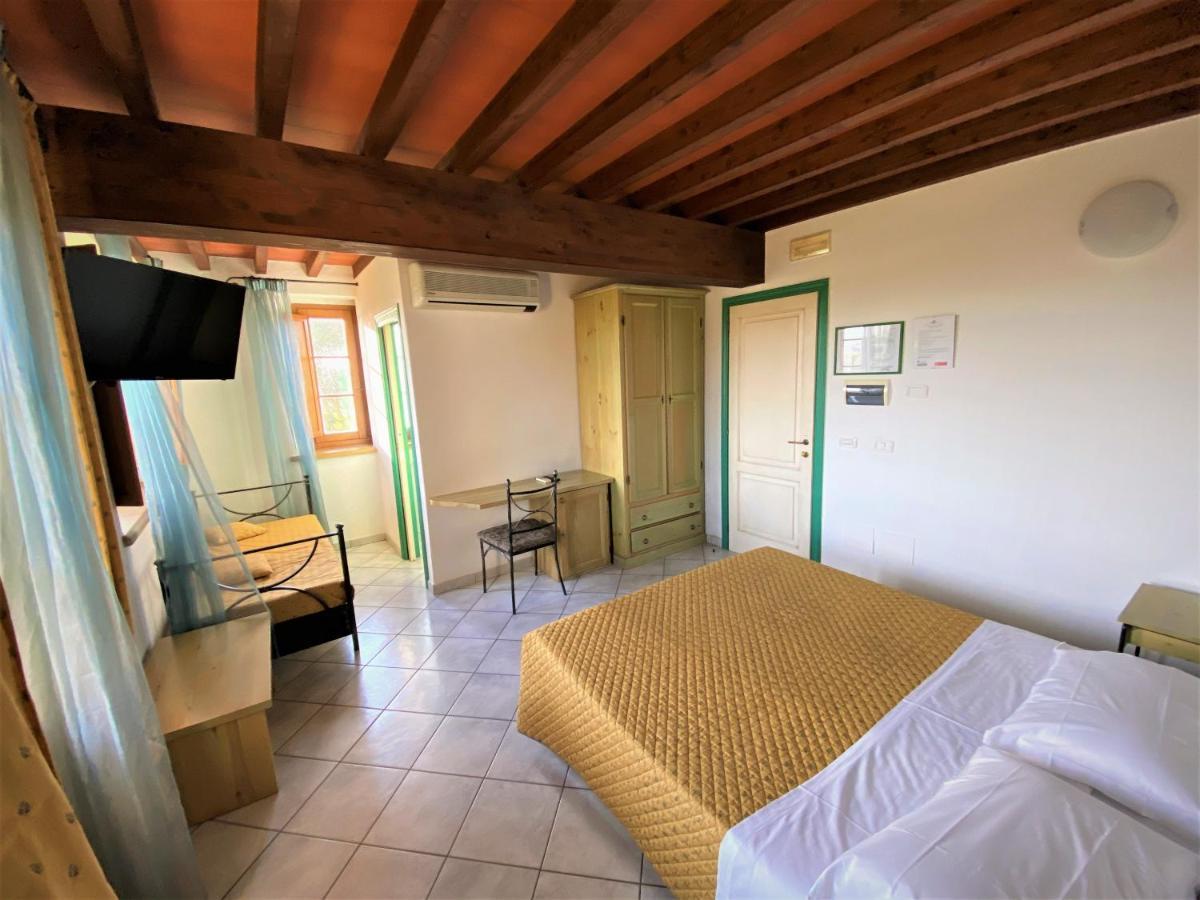 Tenuta La Lupa Castellina Marittima Kültér fotó